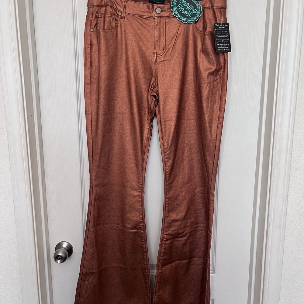 Sterling kreek bell bottom pants
Western